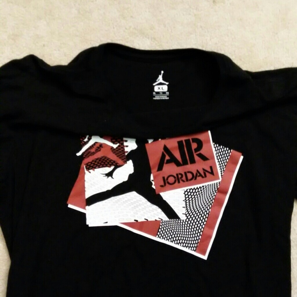 Air Jordon tee - Picture 2 of 3